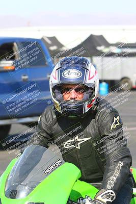 media/Apr-10-2022-SoCal Trackdays (Sun) [[f104b12566]]/Around the Pits/